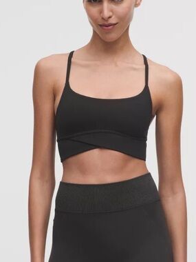 Wunder Train Strappy Wrapped Bra
Light Support, A/B Cup - Sz 14